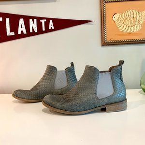 Vera Gomma Dusty Blue Teal Gray Scaled Leather Booties Size 39 (US Size 8.5)